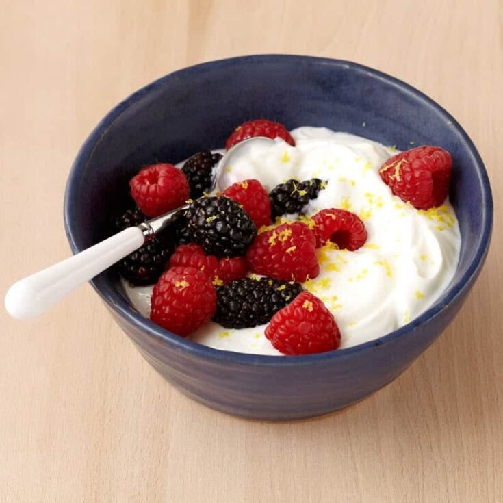 Image for Yogurt with Fresh Berries - Meal for One | WW USA