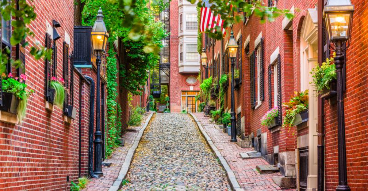 15 Places In The USA Where You Can Stroll On Cobblestone Streets