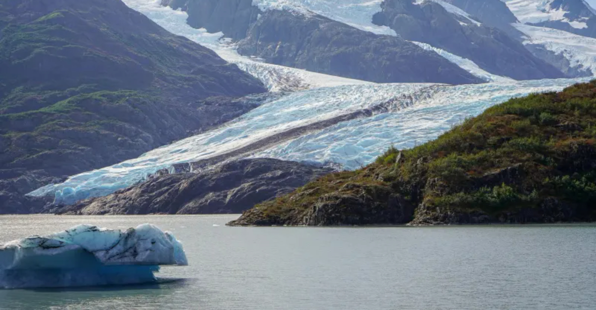 19 Small Towns In Alaska Where Glaciers Shape The Landscape