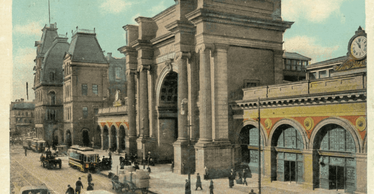 20 Iconic U.S. Landmarks From California To New Jersey That Faded Into The Past