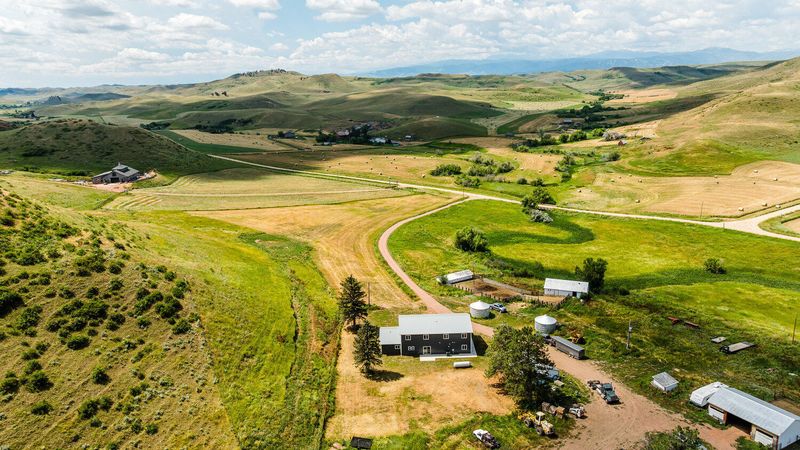Wyarno: Time Capsule on the Prairie