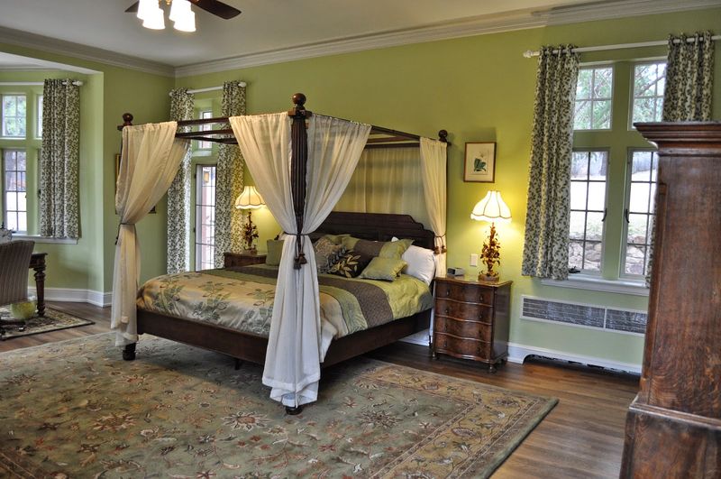 English Tudor Style With 67 Magnificent Rooms