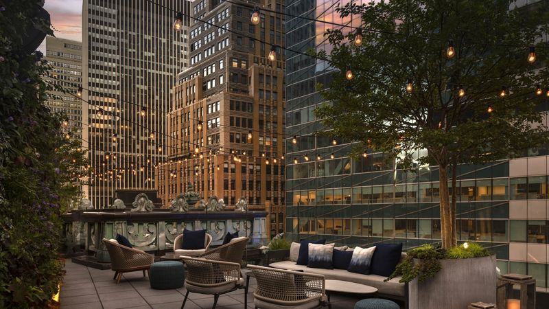 St. Cloud Rooftop: Times Square's Hidden Escape