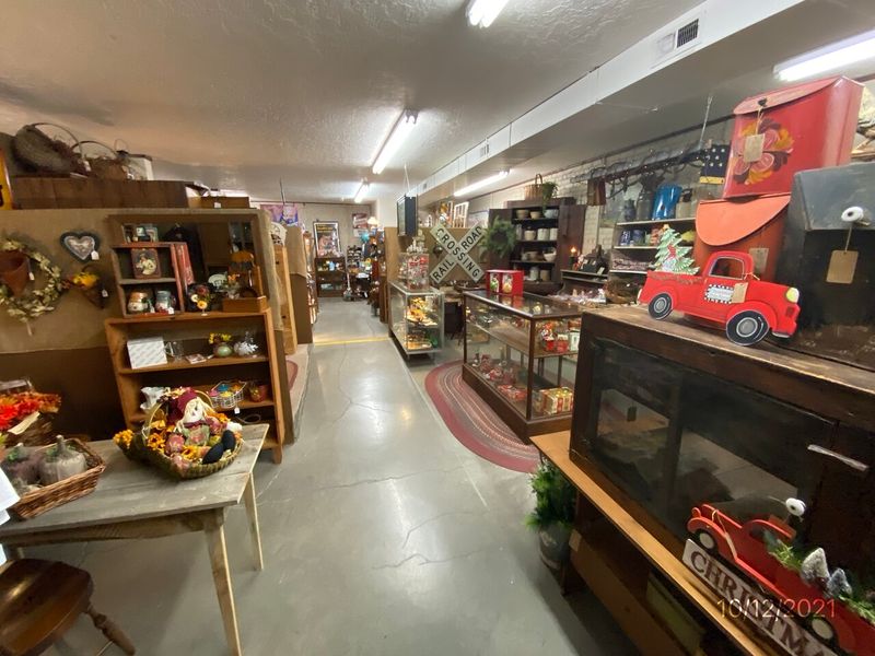 Salem Antique Market & Annex