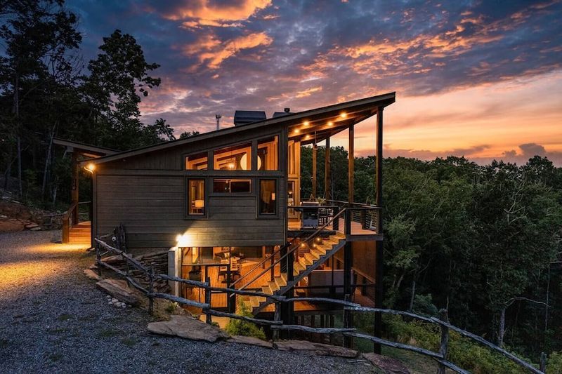 Blanche's Hillside Homesteads
