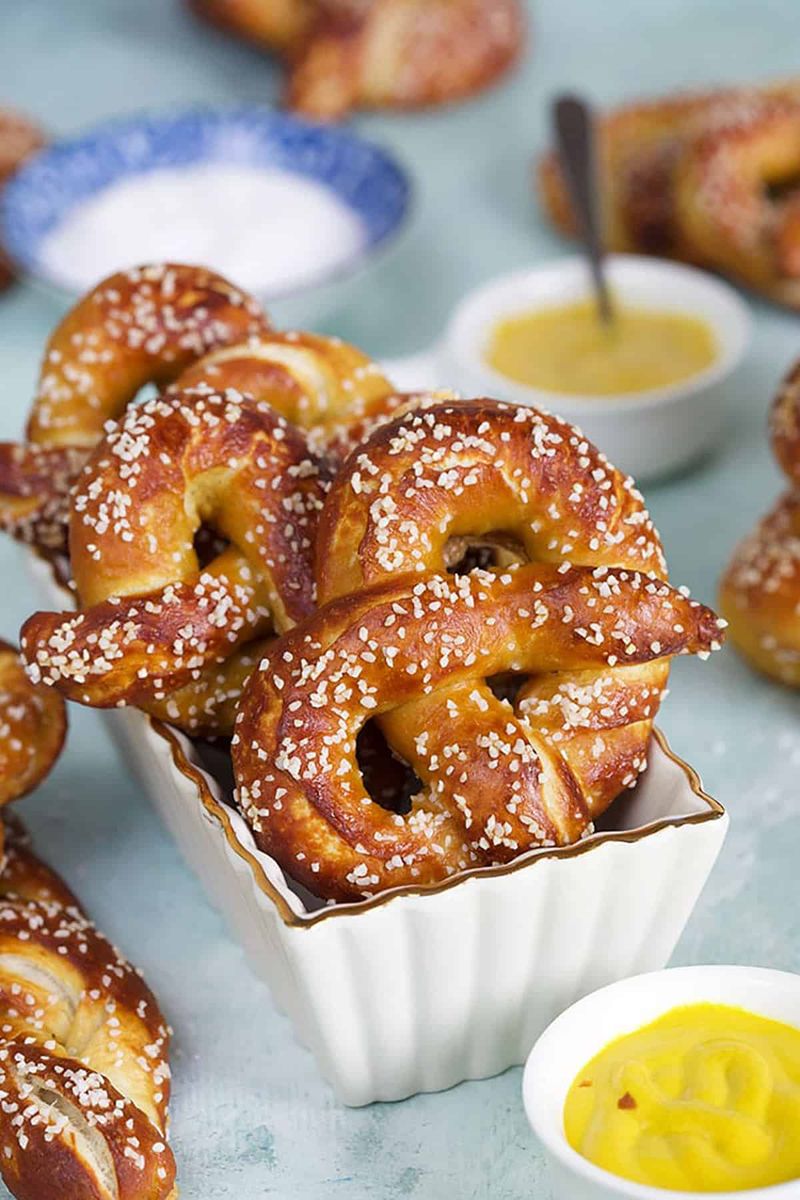 Philly-Style Soft Pretzels (Baked)