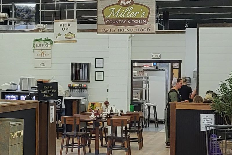 Dutch Country Farmers Market (Middletown)