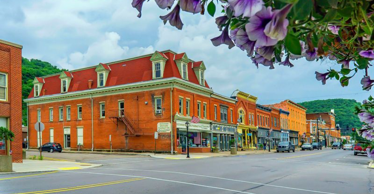 Exploring 19 Secluded Pennsylvania Towns Hidden Deep In Northern Forests