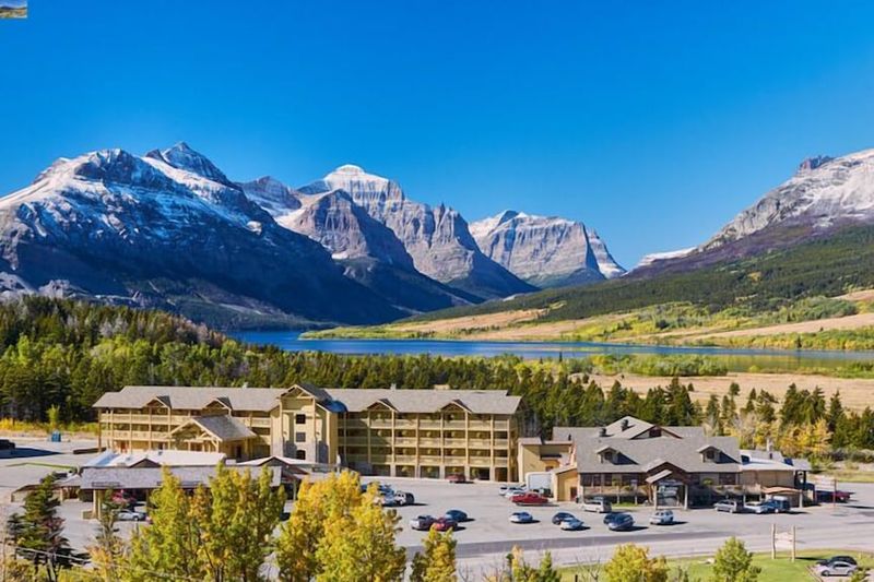 St. Mary's Lodge & Resort