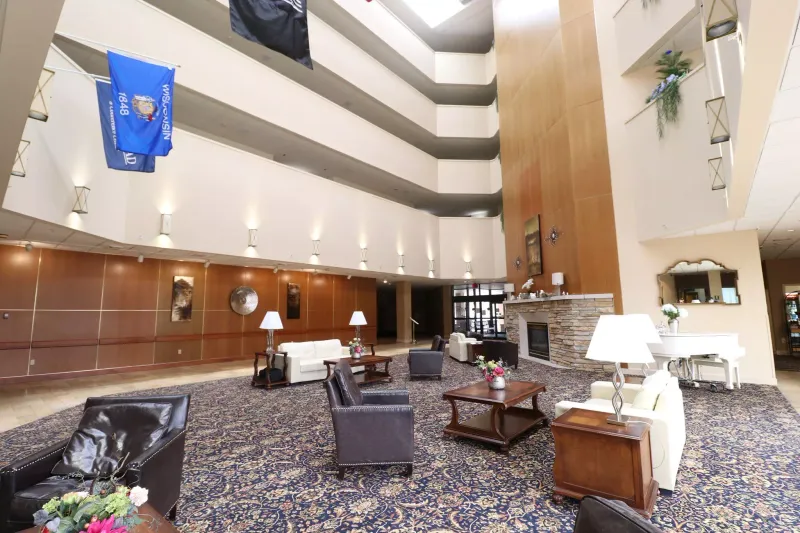 Hotel Mead and Conference Center – Wisconsin Rapids