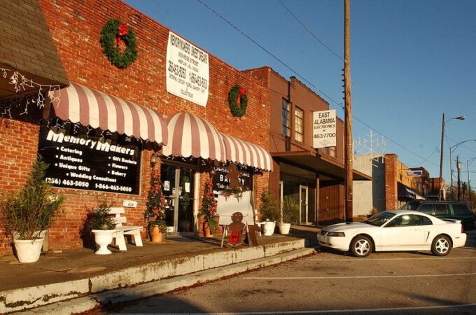 18 Alabama Towns Tucked Into The Appalachian Foothills