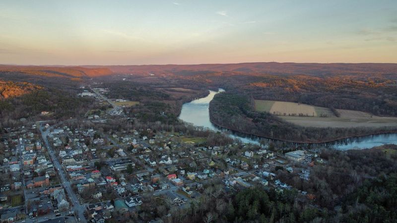 Milford: Delaware River Dreamscape