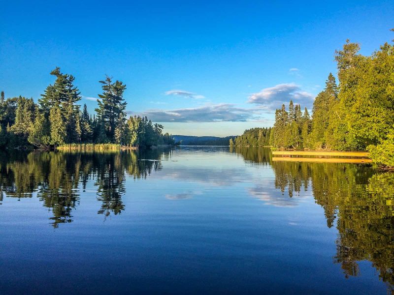 Caribou Lake: Northern Wilderness Retreat