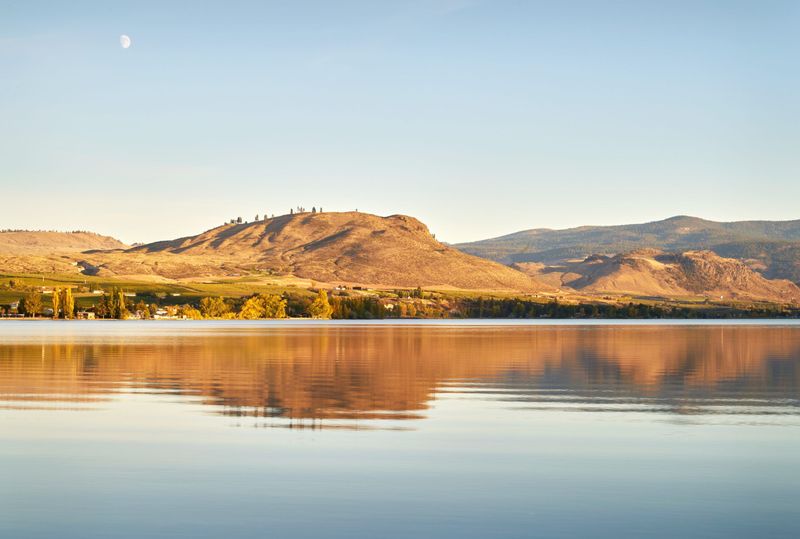 Osoyoos Lake: International Waters