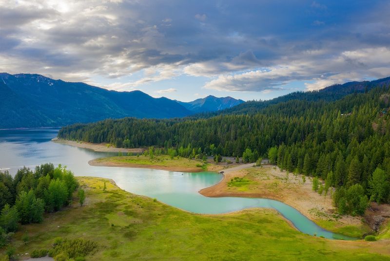 Cle Elum Lake: Mountain Reservoir Playground