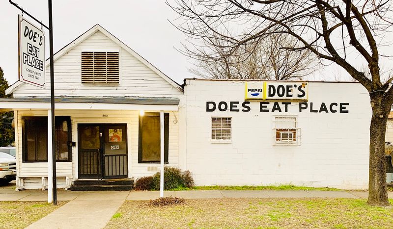 Doe's Eat Place - Mississippi