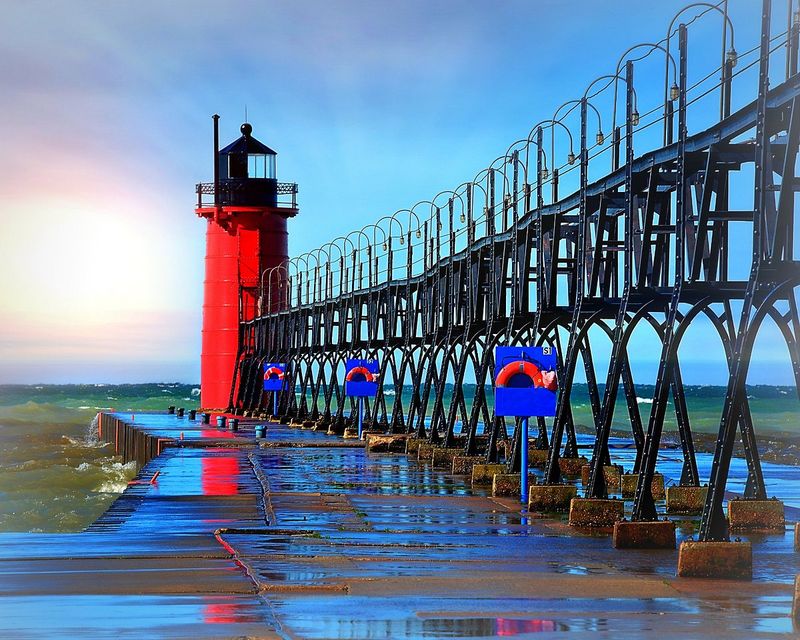 South Haven's Lighthouse Legacy