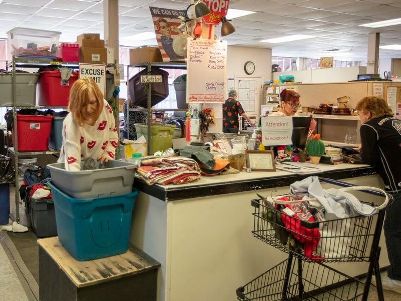 The Bragg N' Barn Thrift Store (Fayetteville)