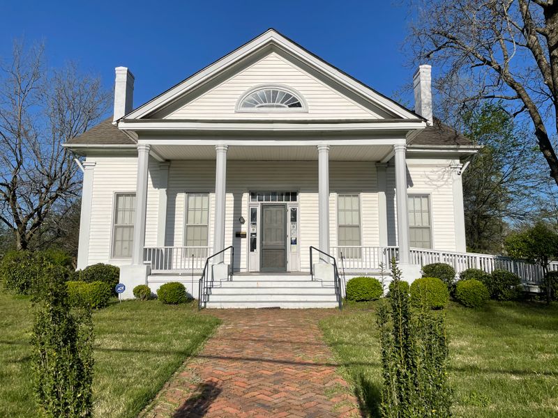 Ida B. Wells-Barnett Museum at the Bolling–Gatewood House (Holly Springs)