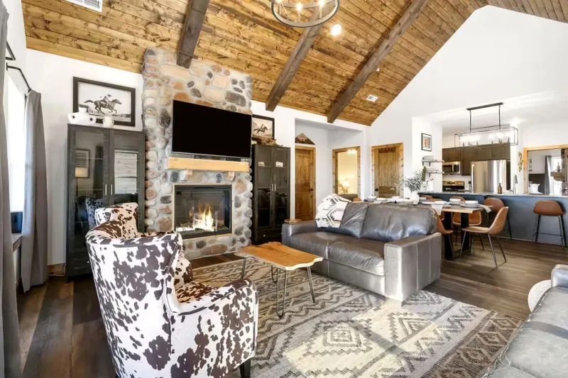 Cozy Cottages With Modern Amenities