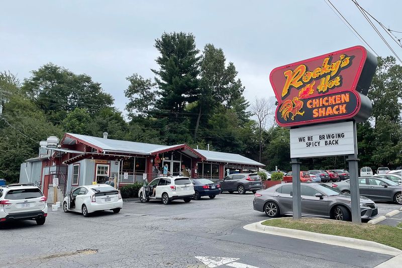 Rocky's Hot Chicken Shack (Asheville)