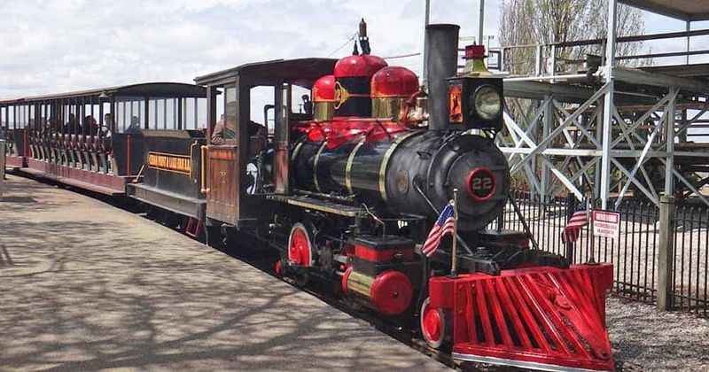 Cedar Point And Lake Erie Railroad In Sandusky