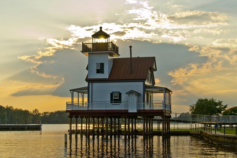 Roanoke River Lighthouse: The Floating Beacon