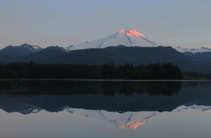 Baker Lake: Shadow of a Volcano