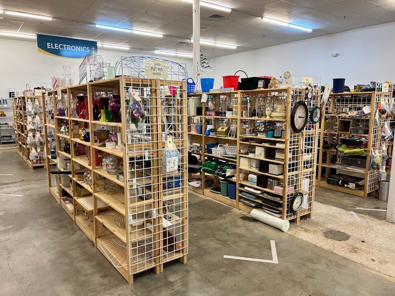 North Raleigh Ministries Thrift Shoppe (Raleigh)