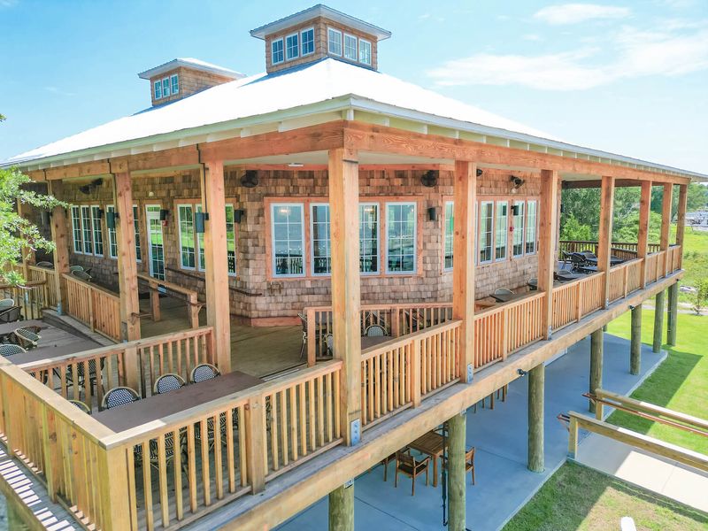 From Boat to Table: Jesse's Commitment to Freshness