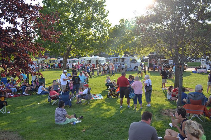 Mouthwatering Food Truck Delights
