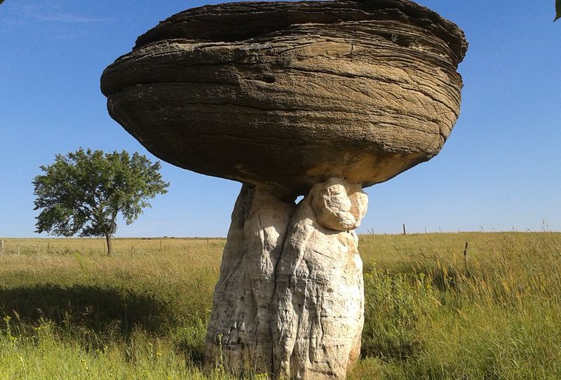 Nearby Mushroom Rock Formations