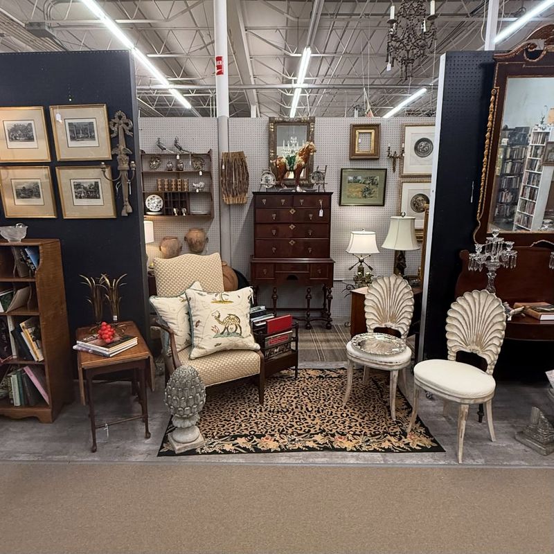 West End Antiques Mall in Richmond