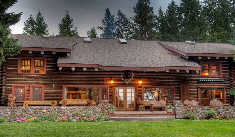 Flathead Lake Lodge