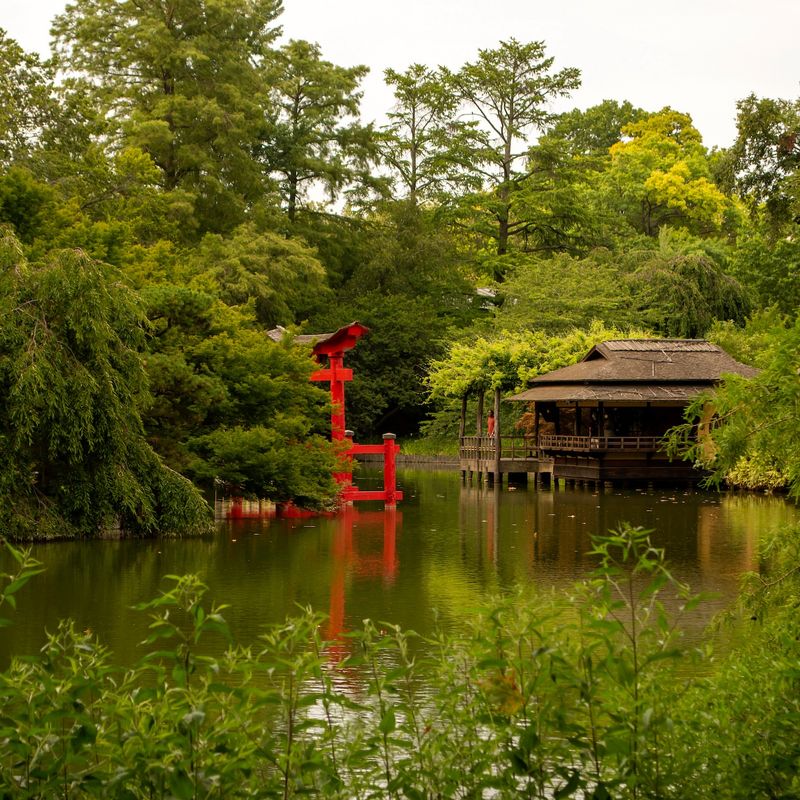 Respect Quiet Zones and Meditation Areas