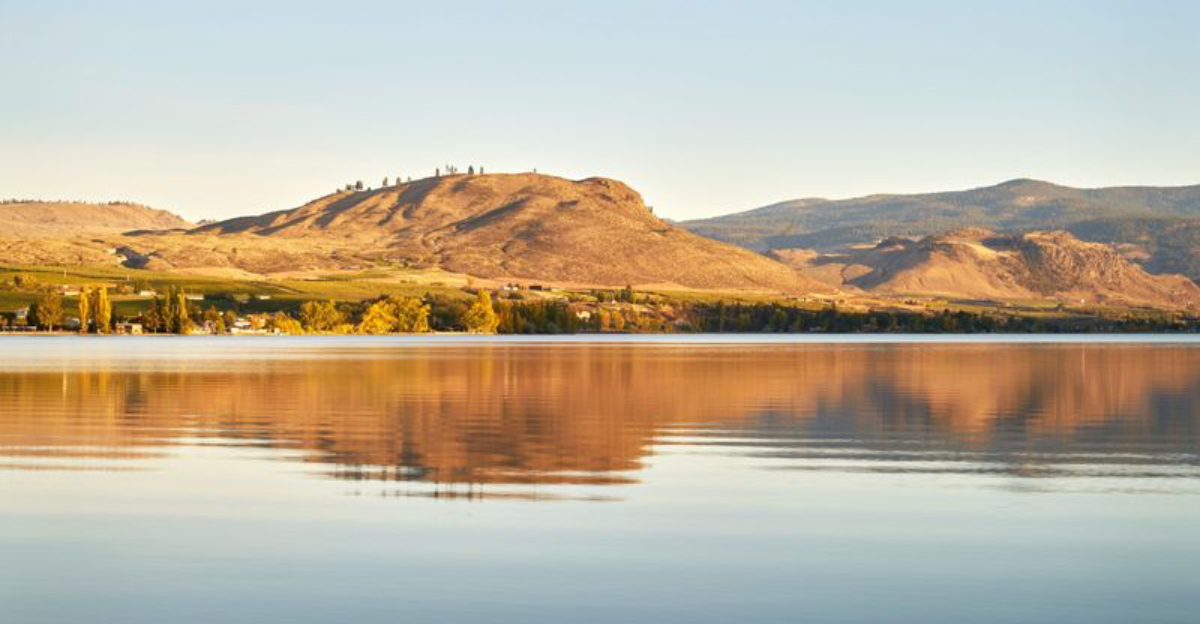Washington’s 15 Largest Lakes Show Off The State’s Wild Beauty