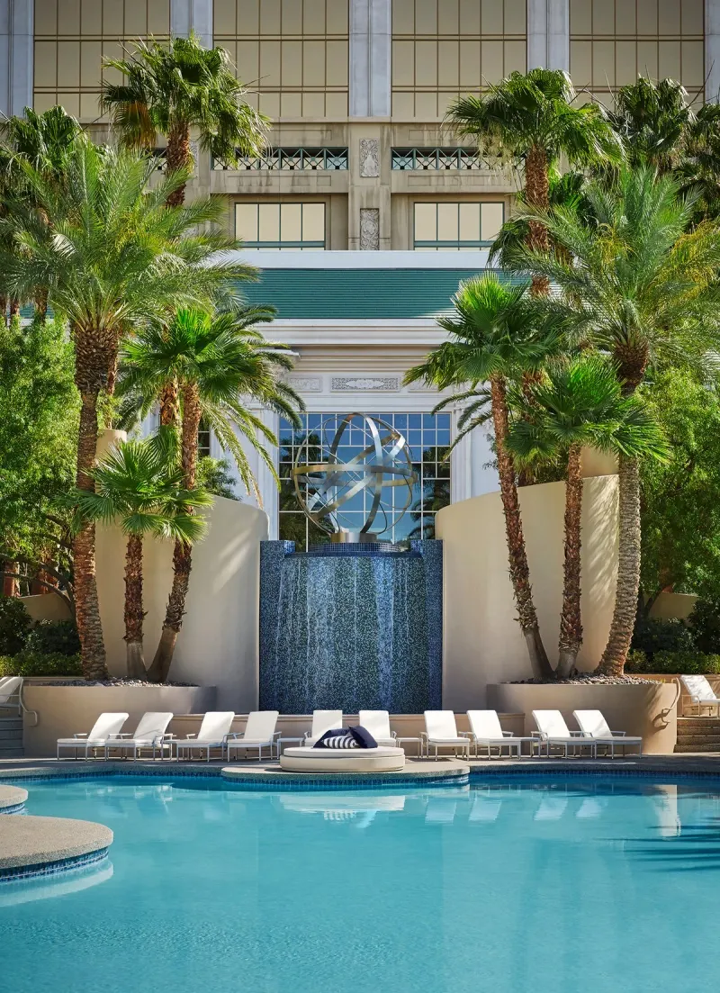 Four Seasons Hotel Las Vegas: Refined Retreat