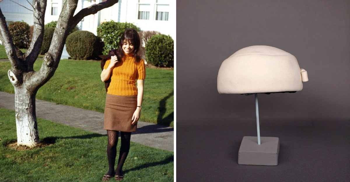 12 Accessories Common In A Woman’s Wardrobe By Age 18 In The ’60s