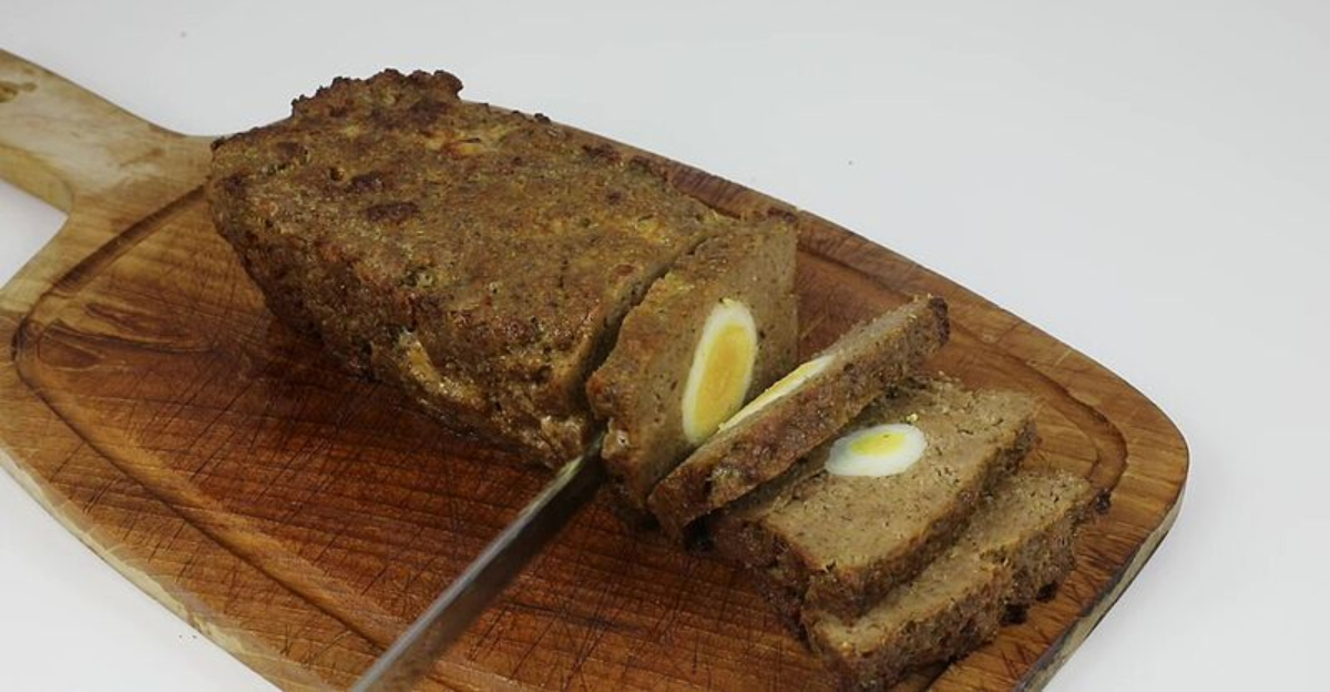 14 American Foods That Often Leave Visitors Scratching Their Heads