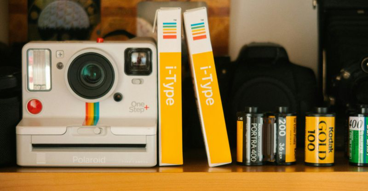 14 Old Tech Gadgets That Instantly Transport You Back In Time