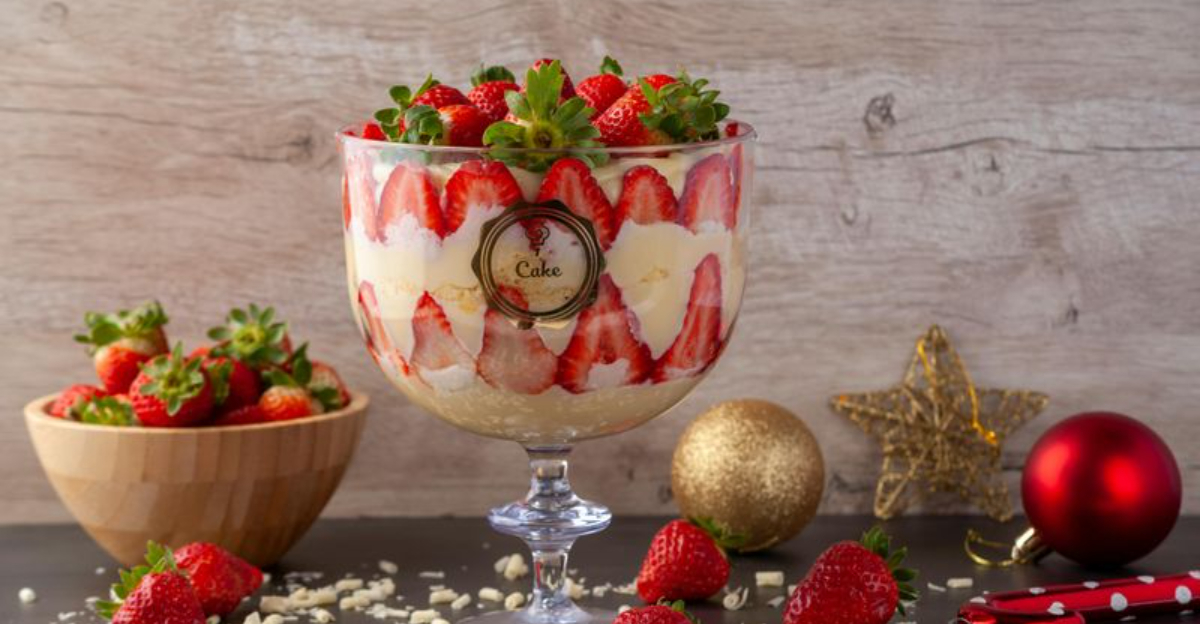 15 Berry Desserts Bursting With Flavor In Every Season