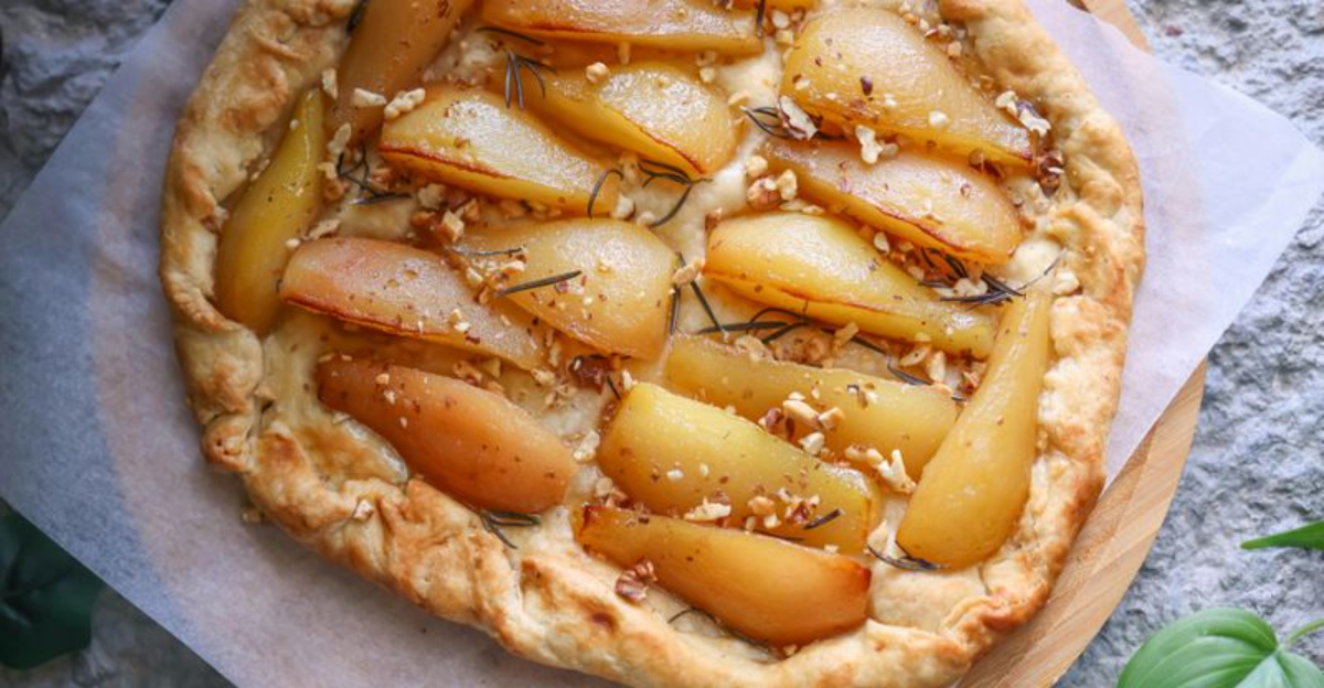16 Sweet Fall Recipes That Prove Pumpkin Isn’t Everything