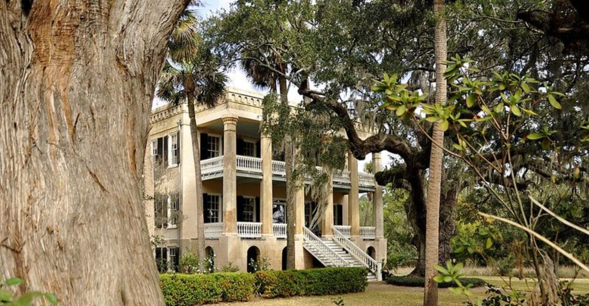17 Surprisingly Gorgeous U.S. Towns That’ll Steal Your Heart Instantly