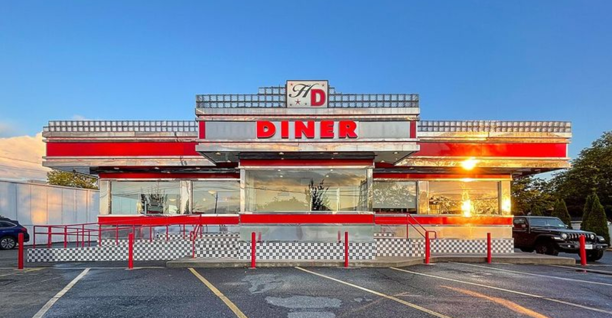 18 Candid Photos Capturing Everyday Life In The 1980s