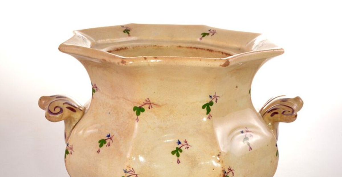 6 Ways To Identify Antique And Vintage Ceramics And The 10 Pieces Worth The Most
