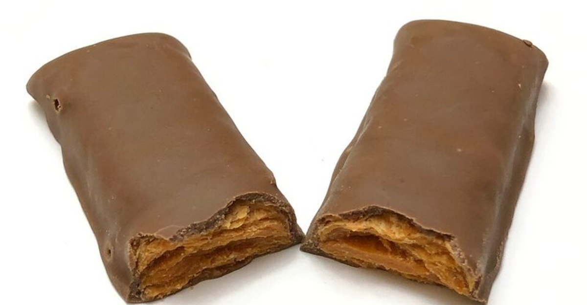 7 Discontinued Candy Bars That Collectors Still Dream About Finding