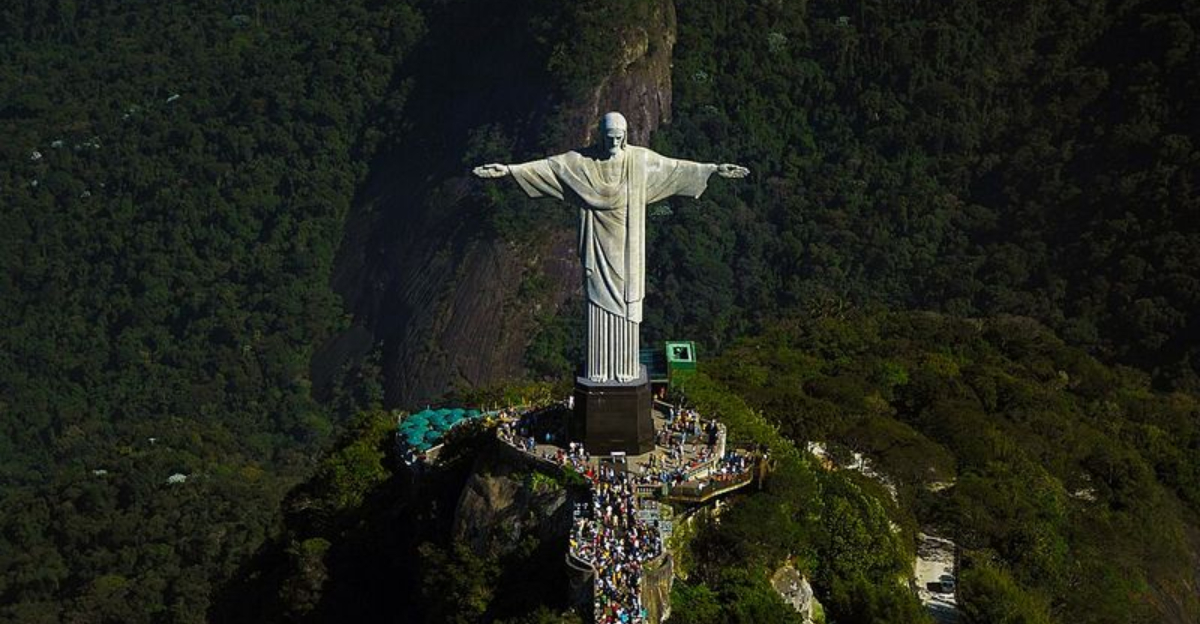 7 Modern Wonders Of The World You Must See At Least Once In Your Lifetime