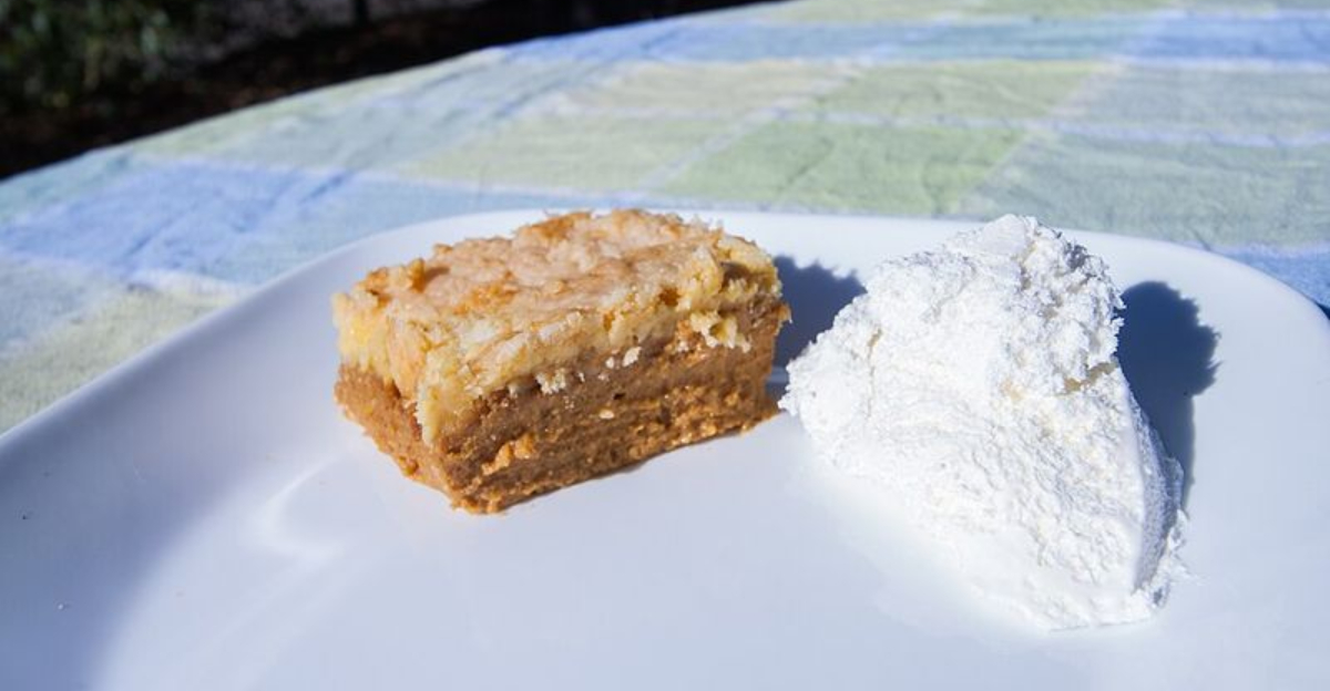 9 Irresistible Dump Cakes That Vanish Before You Know It Each Fall