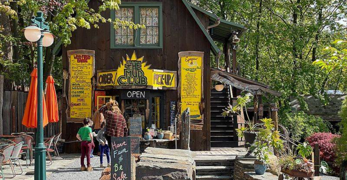 A Quirky, Artsy Town in New York’s Catskill Mountains: Woodstock And Its Local Culture