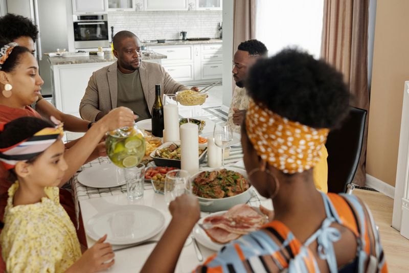 Family Dinners Without Phones On The Table
